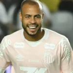 Mayke na mira do Sport: lateral livre no mercado após saída do Santos