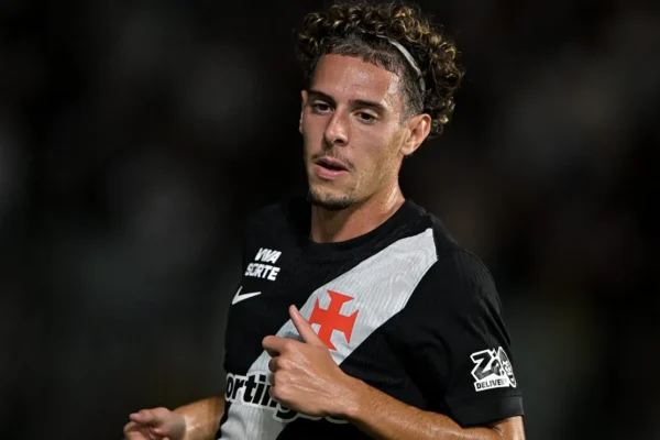 Vasco busca quebrar tabu e voltar às quartas continentais após 13 anos