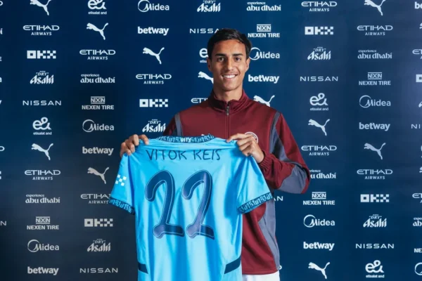 City segura Vitor Reis e aposta no zagueiro para a nova temporada