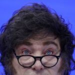 Pobreza na Argentina cresce e pressiona Milei antes das eleições