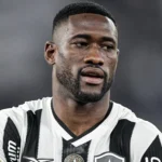 Bastos deixa o Botafogo e assina com o Fortaleza até 2026