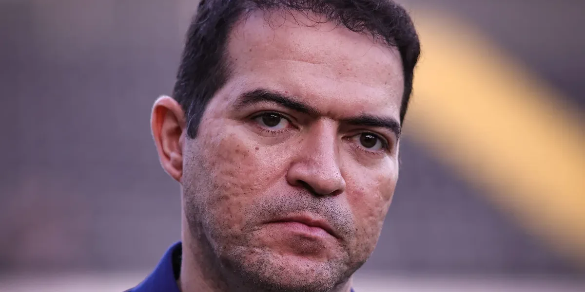 Marcelo Paz no Corinthians: trabalho positivo, mas limitado por erros internos
