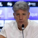 Renato usa Data Fifa para reerguer o Grêmio, mas terá desfalques contra o Remo
