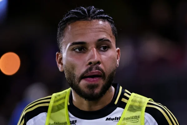 STJD pune Alexsander com 2 jogos por provocação a Kaio Jorge