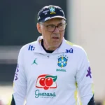 Ancelotti muda tudo e testa Otávio no gol da Seleção