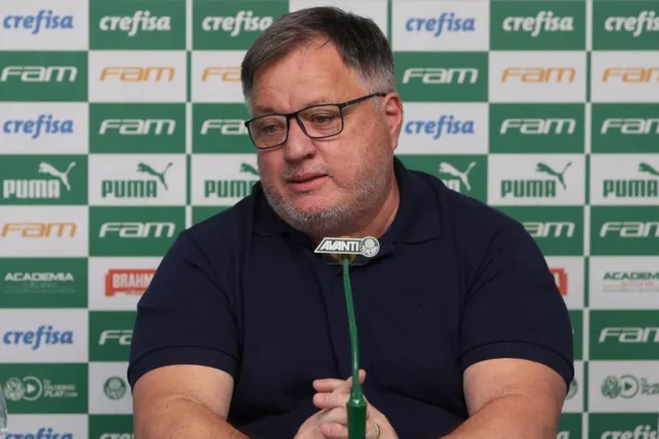 Anderson Barros acende alerta e usa 2025 para pressionar Palmeiras após Flamengo assumir a ponta