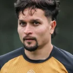 Artur vira ’10’ no São Paulo e ganha respaldo de Dorival