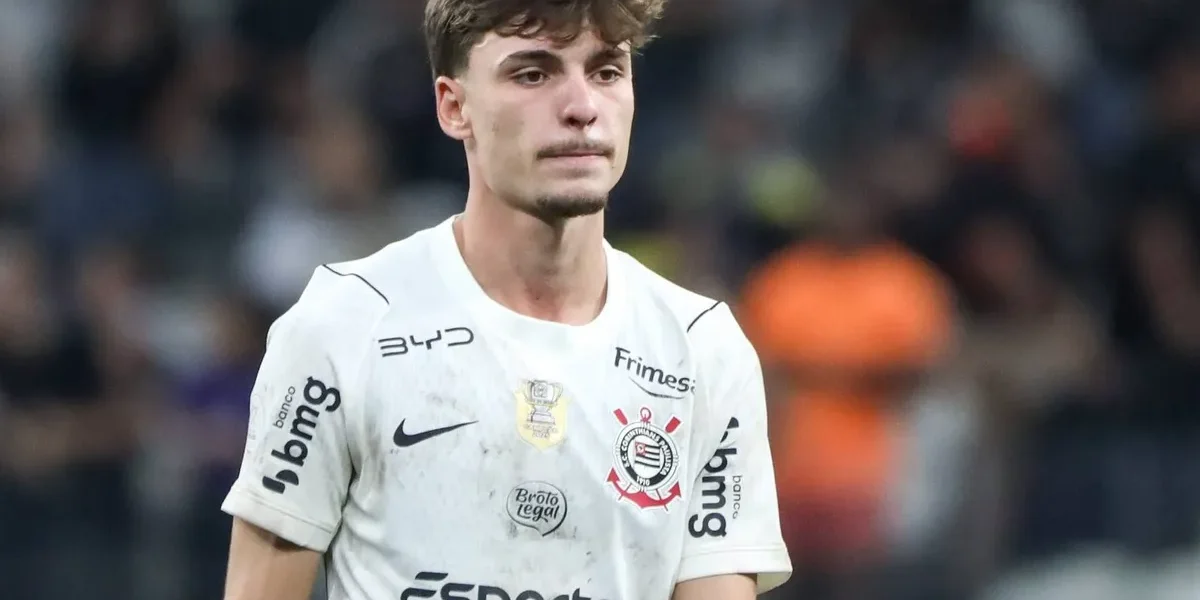 Breno Bidon é derrubado e ainda leva amarelo em empate do Corinthians