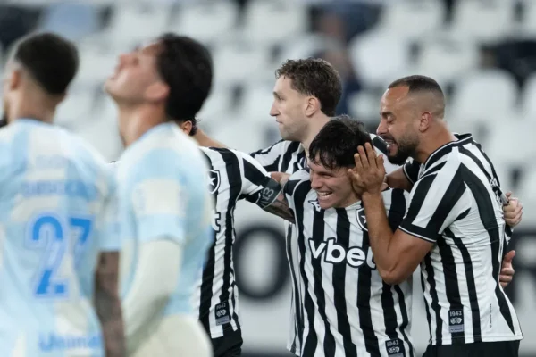VAR em foco: Gol anulado do Grêmio contra o Botafogo gera polêmica