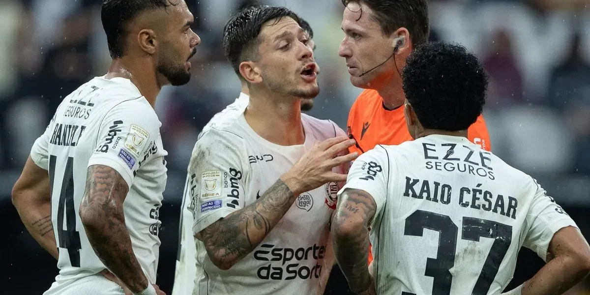 Corinthians: elenco ‘trava’ com método Diniz e crise fora de campo pesa
