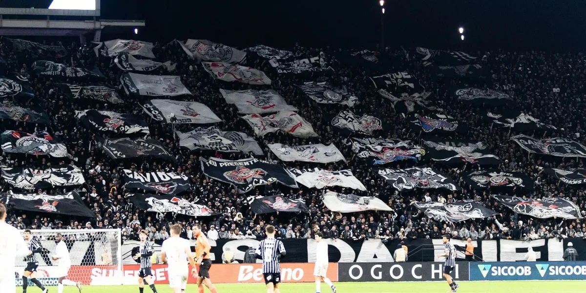 Organizada do Corinthians aguarda reação do time antes de julgar Diniz