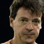 Diniz precisa mudar esquema do Corinthians: Garro e Memphis são a solução?