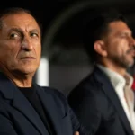 Ramón Díaz surge como alternativa no Corinthians enquanto Diniz resiste à pressão