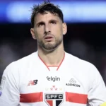 Calleri no banco: São Paulo poupa atacante no Choque-Rei