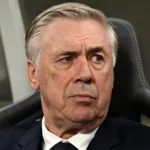 Ancelotti sai em defesa de Otávio após falha em estreia no Brasil
