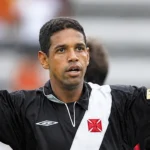 Morre Henrique, ex-zagueiro multicampeão pelo Vasco, aos 49 anos
