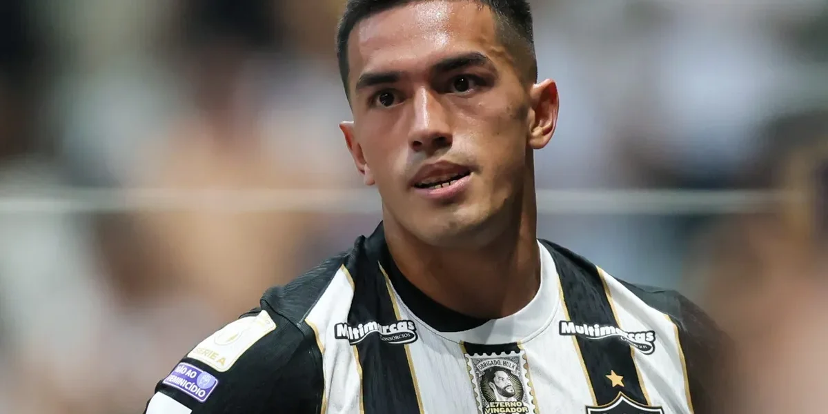 Galo recusa R$ 89 mi do CSKA e mantém Cuello: ‘Pezinho na frente’