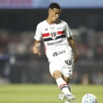 São Paulo pressiona CBF para ter Djhordney no clássico