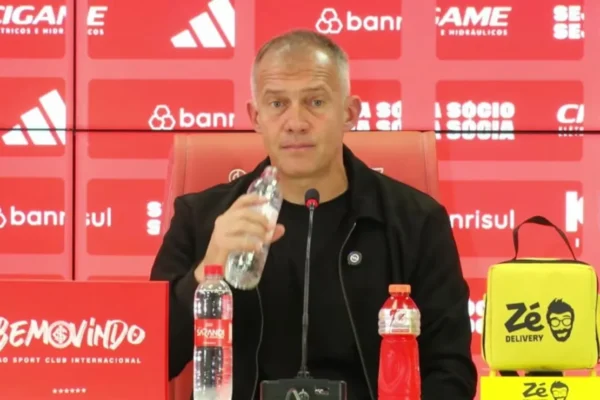 Eduardo Baptista assume o Inter e promete: ‘Vamos sair do Z-4’