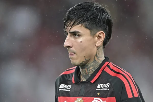 Pulgar recusa seleção chilena e ex-craque detona: ‘Nunca mais convocaria’