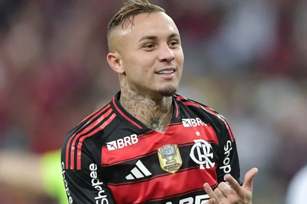 Botafogo mira Cebolinha com proposta oficial e segue sonhando com Luiz Henrique