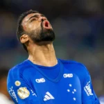 Fabrício Bruno revela dor nas costas e má fase no Cruzeiro