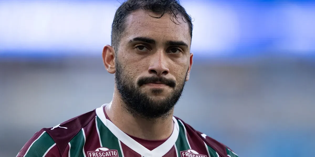 Freytes vacila, Fluminense cai diante do Atlético-MG por 3 a 1
