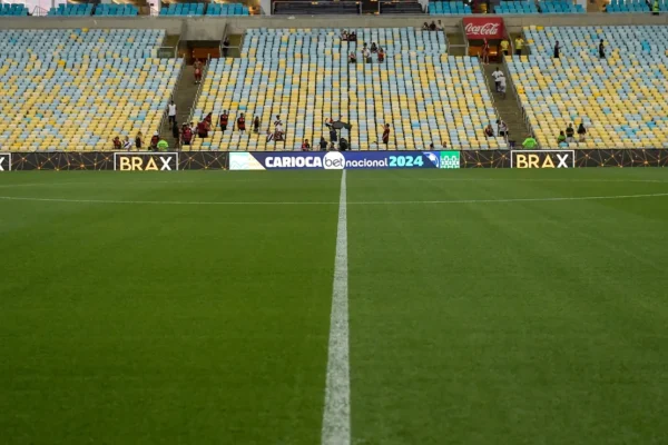 Maracanã pode trocar gramado após NFL: Fla e Flu avaliam