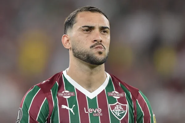 Fluminense estuda saídas de estrangeiros e Freytes pode ser negociado