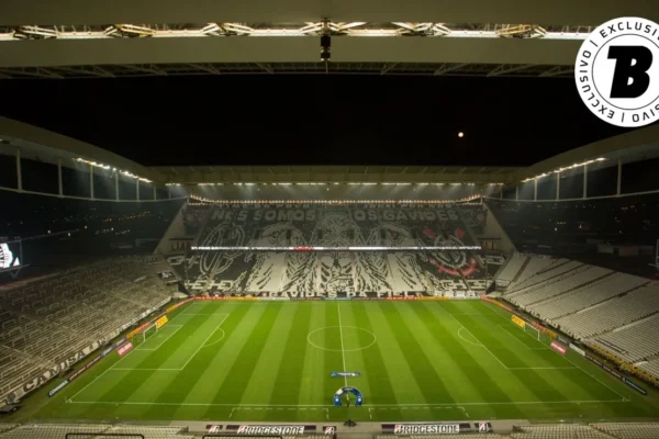 Gaviões da Fiel quebra silêncio sobre suposta cobrança indevida da Caixa ao Corinthians