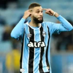 Grêmio reavalia futuro de Wagner Leonardo após sondagem do Bahia