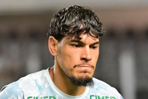 Gustavo Gómez suspenso: Palmeiras decide vaga sem o capitão