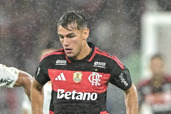 Joaquín Freitas surpreende e ganha espaço no Flamengo de Jardim