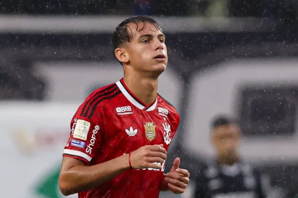 Joaquín Freitas impressiona em estreia relâmpago pelo Flamengo contra o Remo