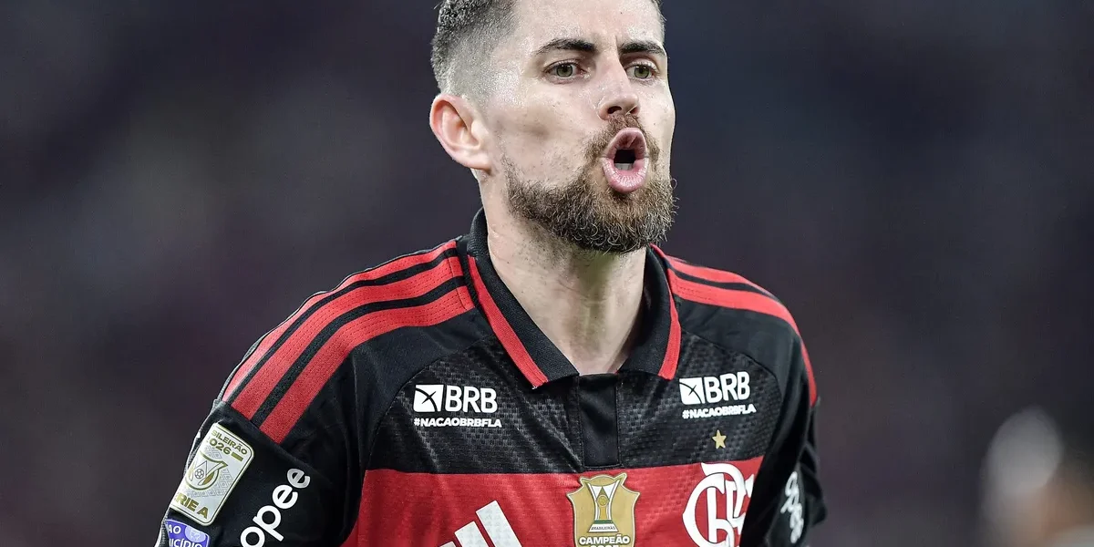 Jorginho detona gramados brasileiros: ‘Tiram muito a paciência’