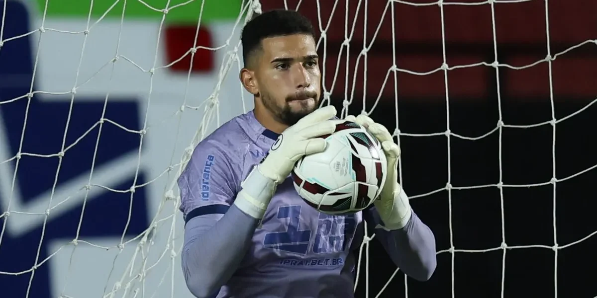 Léo Aragão brilha na Série B mesmo de volta ao Cruzeiro