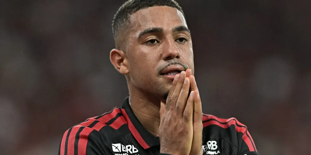 Samuel Lino abre o jogo: irritação no Flamengo foi pelo gramado, não por Jardim