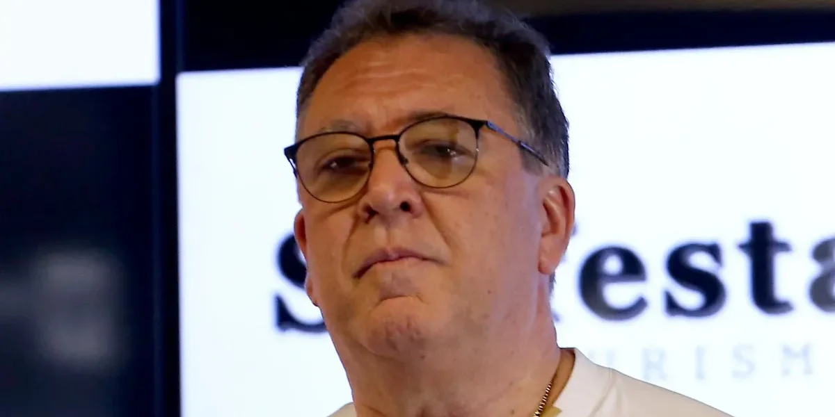 Santos de Marcelo Teixeira: vende joias da base e aposta em medalhões