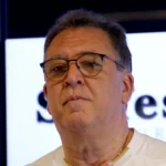 Santos de Marcelo Teixeira: vende joias da base e aposta em medalhões