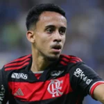 Vasco mira Matheus Gonçalves, ex-Flamengo, para reforçar meio-campo