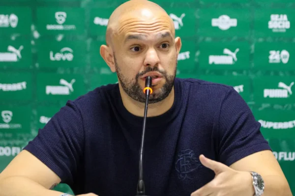 Fluminense mira meio-campo e explora Série B e América do Sul