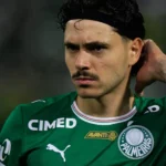 Palmeiras: Maurício desperdiça 3 chances e revolta torcida na Vila