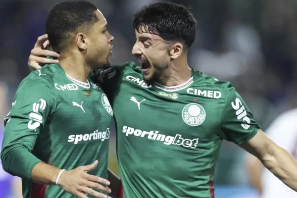 Sportingbet avisa Palmeiras: patrocínio milionário pode acabar
