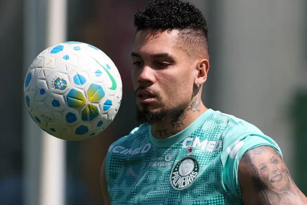 Paulinho de volta ao Palmeiras: o dilema que ninguém quer encarar
