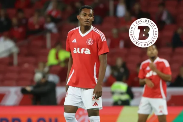 Inter recusa Europa por Raykkonen, mas atacante segue sem espaço