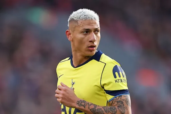 Vasco dá ponto final em Richarlison após recusa de vínculo longo