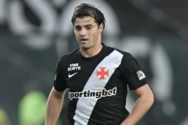 Santiago Sosa inflama o Vasco antes de vitória crucial sobre o Grêmio; assista