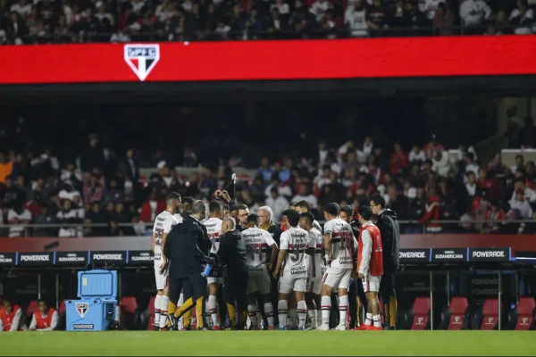 São Paulo x Internacional: só 10 mil ingressos vendidos e Morumbis vazio?