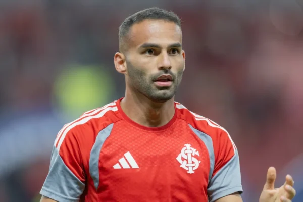 Thiago Maia trava renovação e futuro no Inter é incerto para 2027