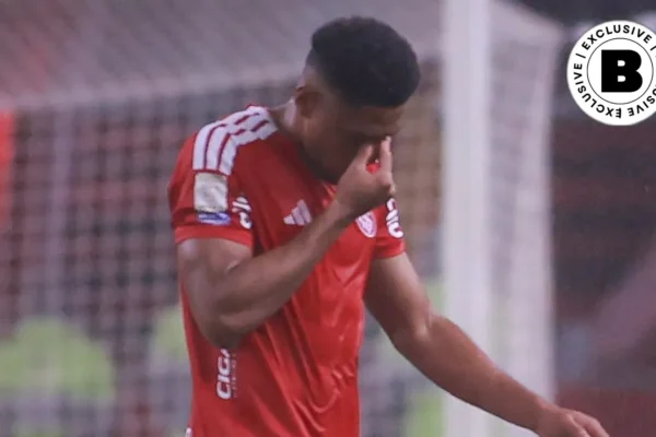 Victor Gabriel treina no Inter e aguarda retorno de Gabriel Pec para voltar a jogar